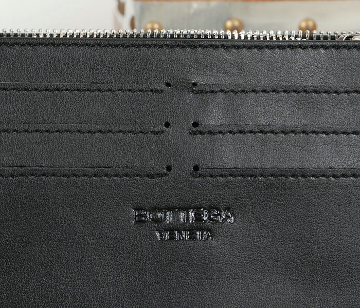 Bottega Veneta intrecciato leather clutch BV6612 black green - Click Image to Close